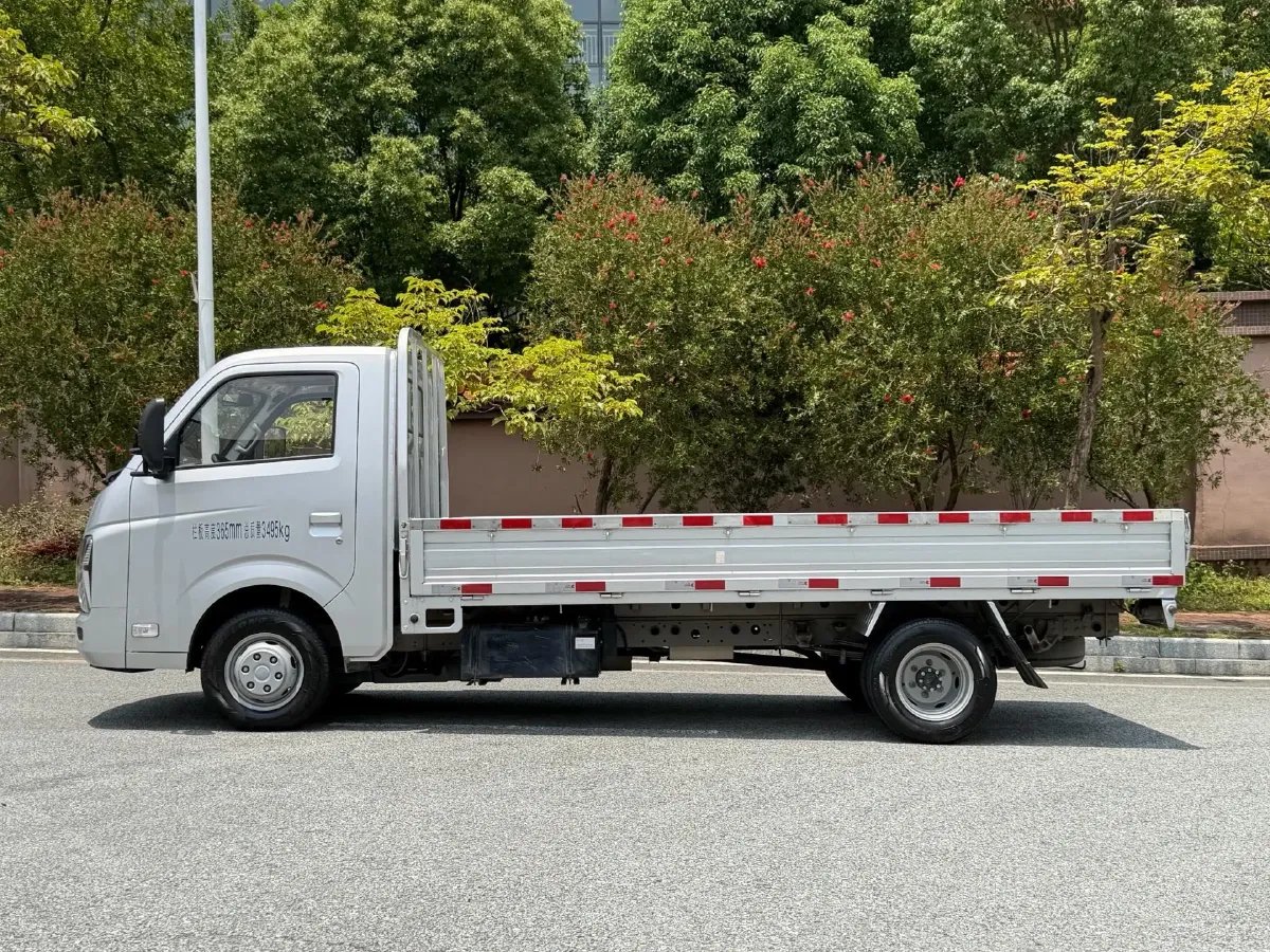 2023 WuLing RongGuang New Truck 2.0L 136HP L4 5MT,autocango,china used car exporter,china ev exporter,chinese used car exporter,chinese used ev exporter