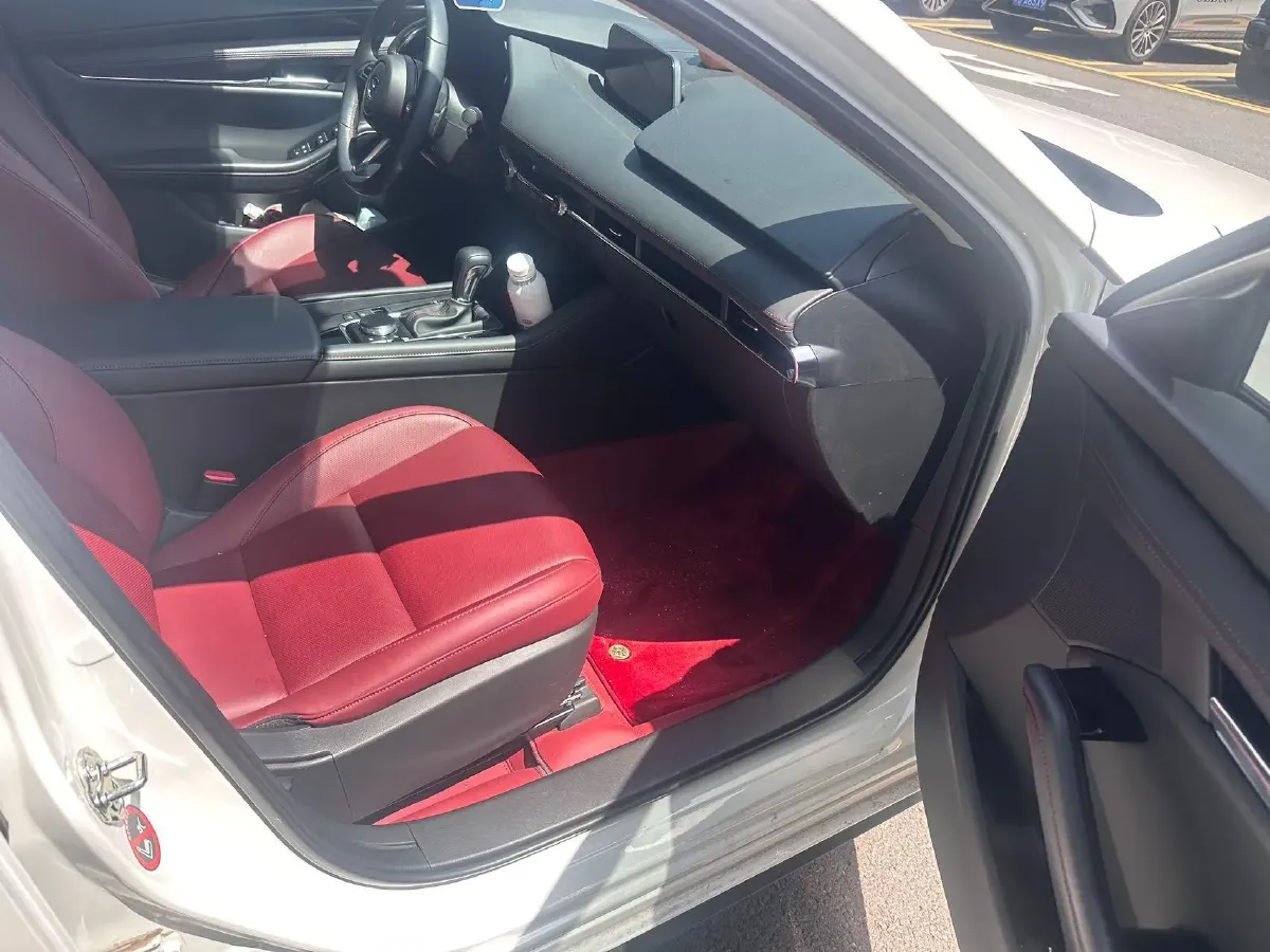 2023 Mazda 3 Axela 2.0L 158HP L4 6AT,autocango,china used car exporter,china ev exporter,chinese used car exporter,chinese used ev exporter