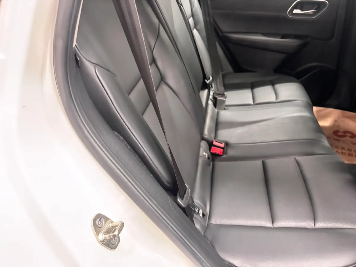 2021 Nissan X-Trail 1.5T 204HP L3 CVT,autocango,china used car exporter,china ev exporter,chinese used car exporter,chinese used ev exporter