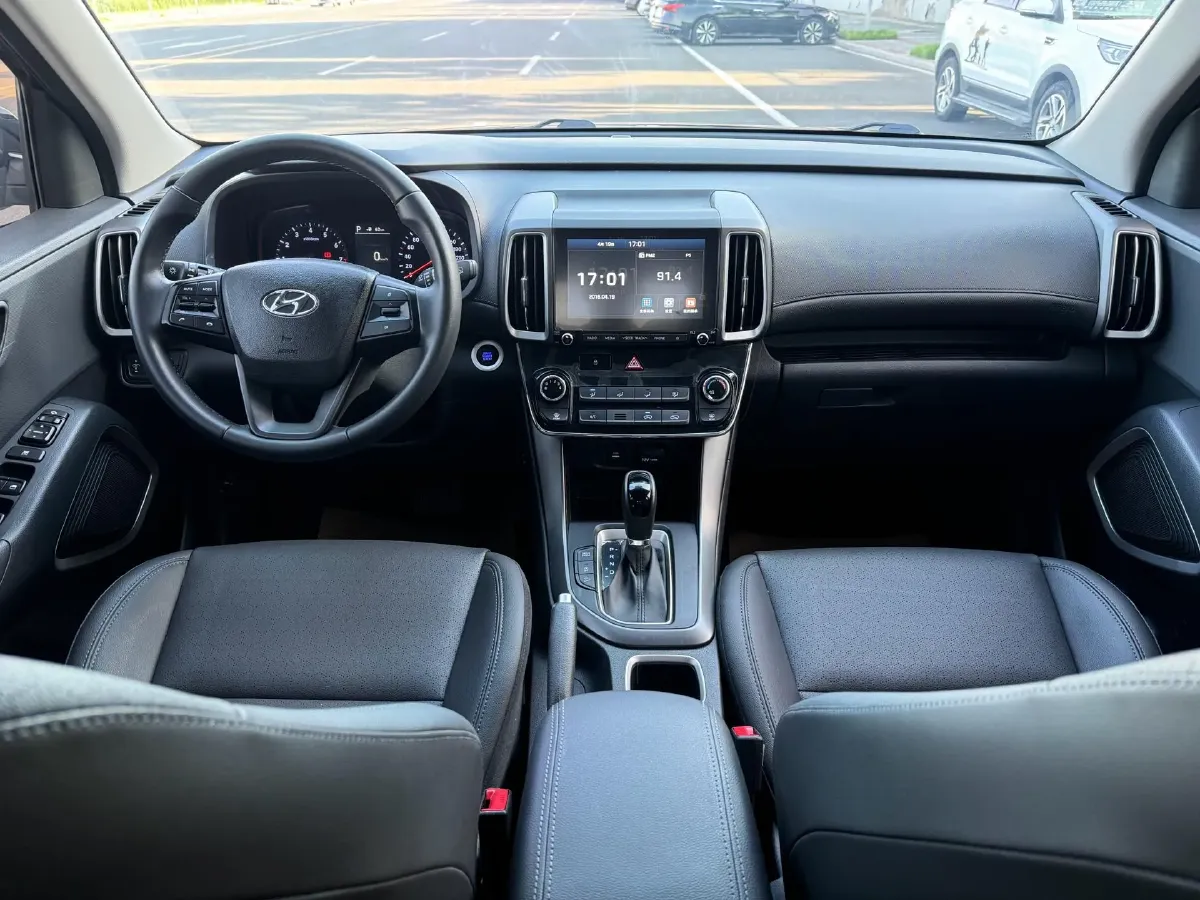 2019 Hyundai ix35 2.0L 160HP L4 6AT,autocango,china used car exporter,china ev exporter,chinese used car exporter,chinese used ev exporter