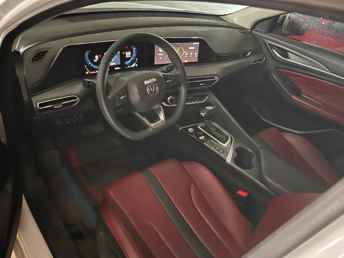 2021 ChangAn Eado 1.4T 160HP L4 7DCT,autocango,china used car exporter,china ev exporter,chinese used car exporter,chinese used ev exporter