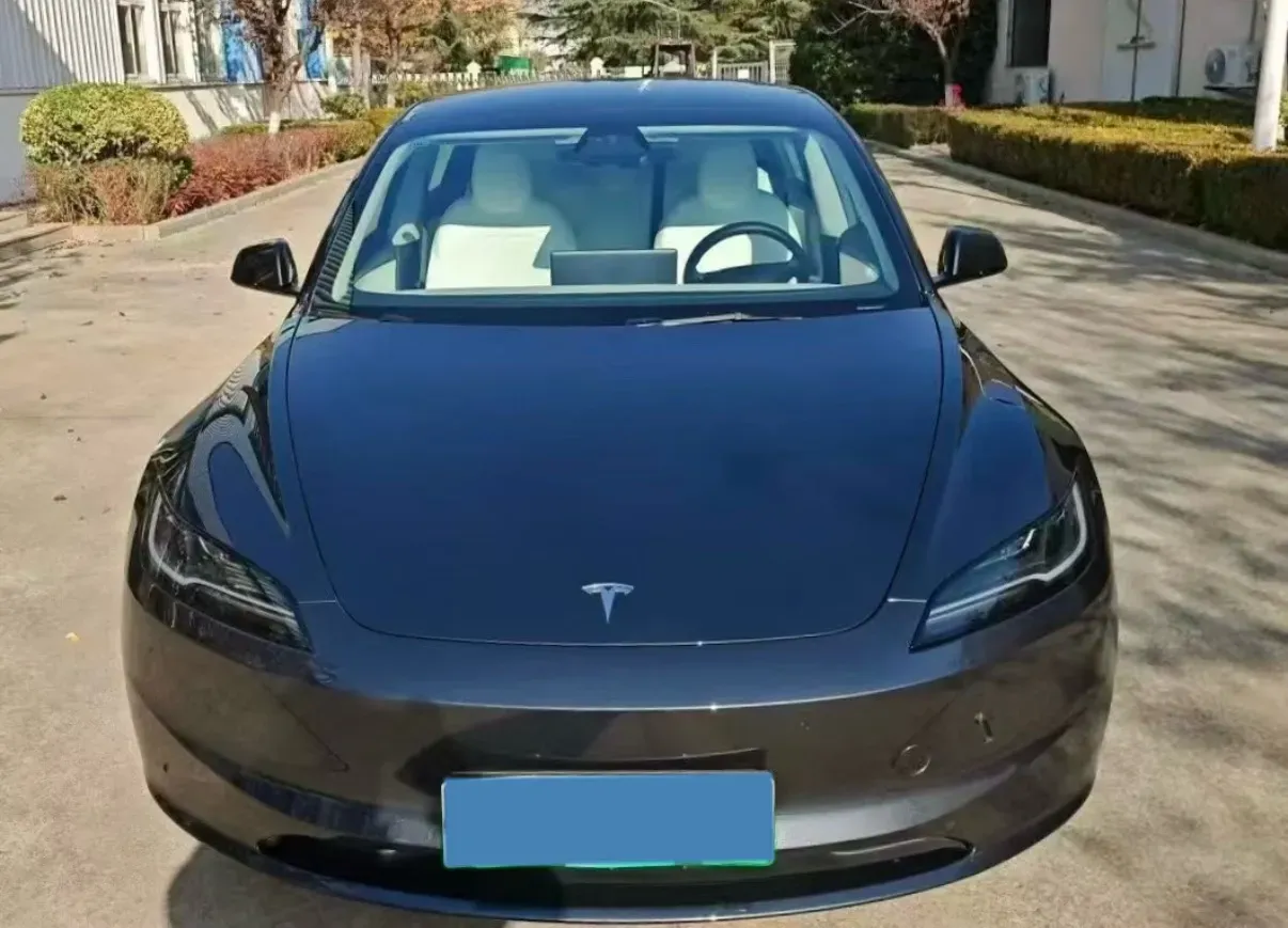 2025 Tesla Model 3 BEV 62.5KWH,autocango,china used car exporter,china ev exporter,chinese used car exporter,chinese used ev exporter