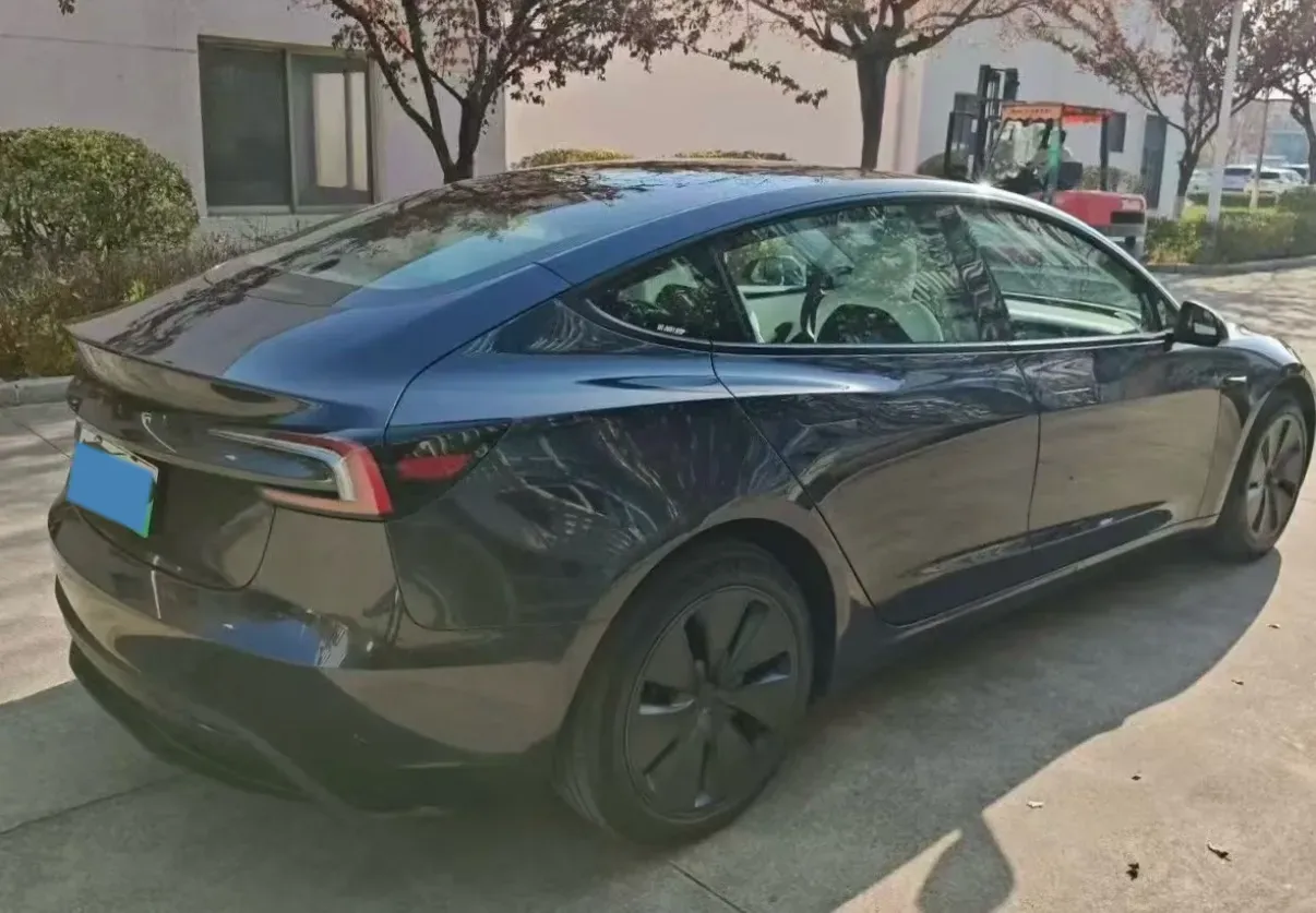 2025 Tesla Model 3 BEV 62.5KWH,autocango,china used car exporter,china ev exporter,chinese used car exporter,chinese used ev exporter
