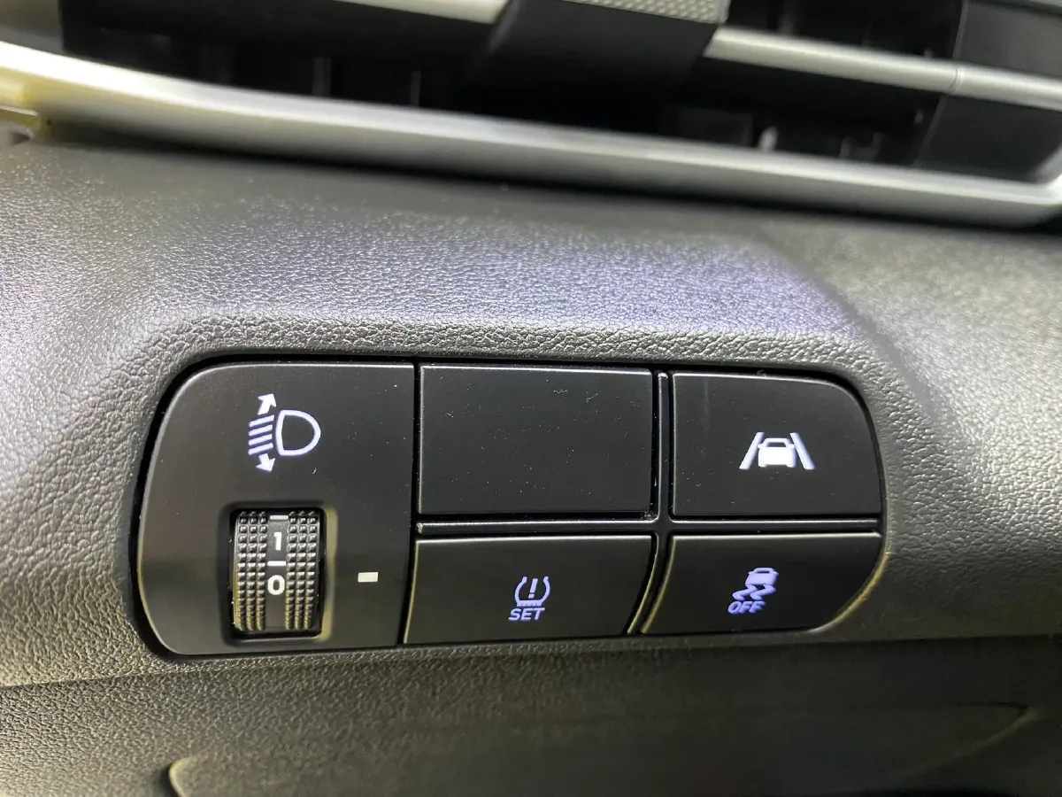 2022 Hyundai Elantra 1.5L 115HP L4 CVT,autocango,china used car exporter,china ev exporter,chinese used car exporter,chinese used ev exporter