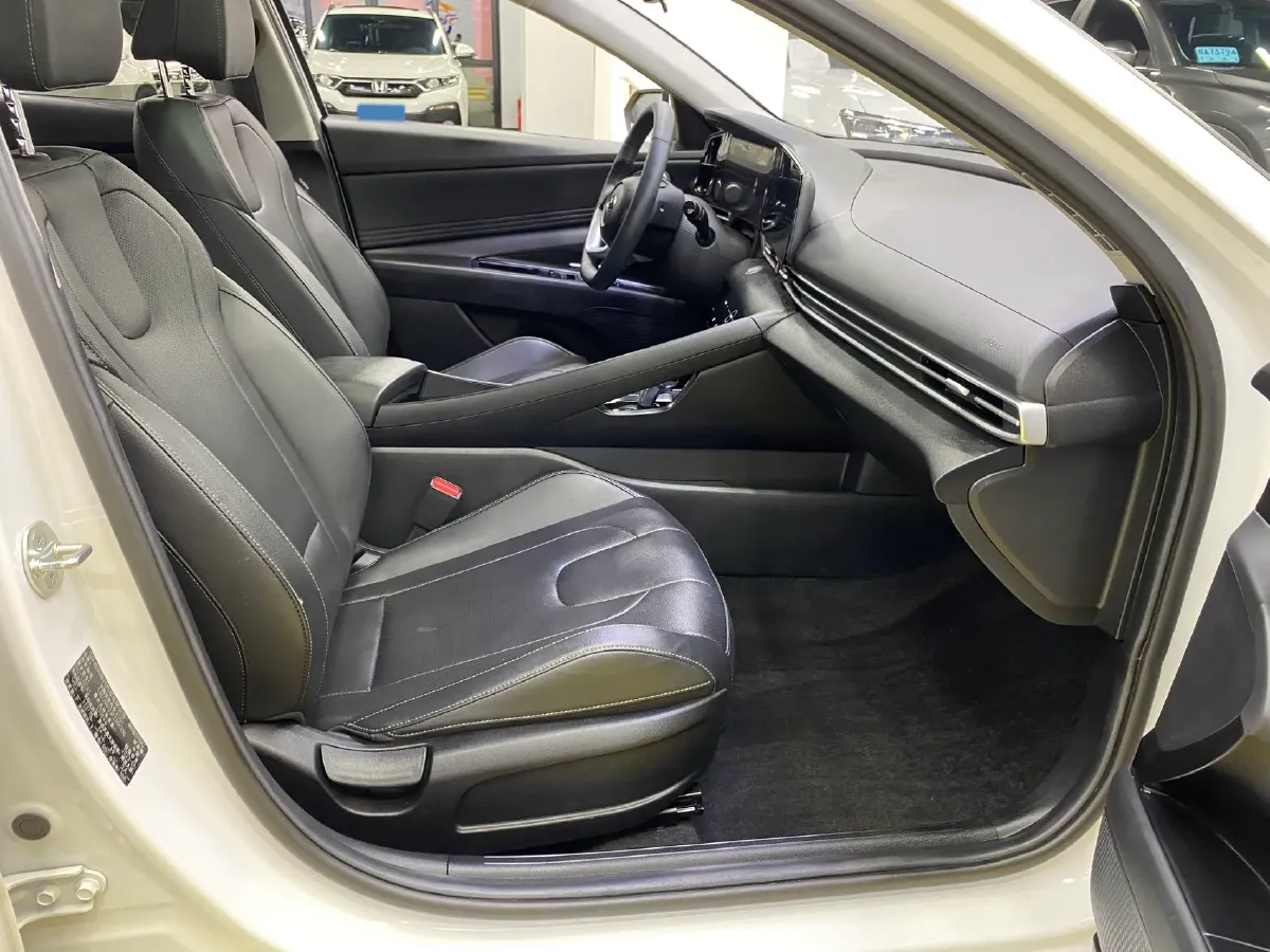 2022 Hyundai Elantra 1.5L 115HP L4 CVT,autocango,china used car exporter,china ev exporter,chinese used car exporter,chinese used ev exporter