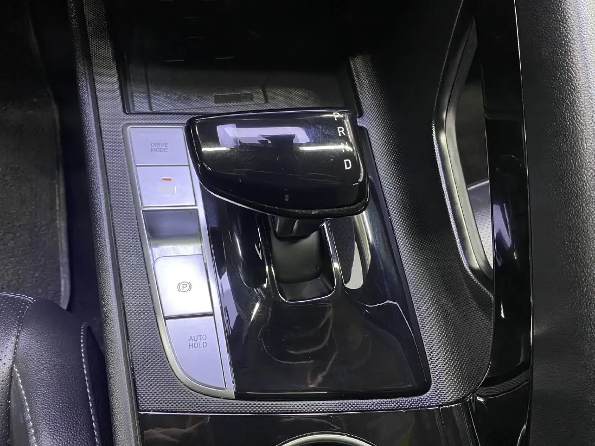 2022 Hyundai Elantra 1.5L 115HP L4 CVT,autocango,china used car exporter,china ev exporter,chinese used car exporter,chinese used ev exporter