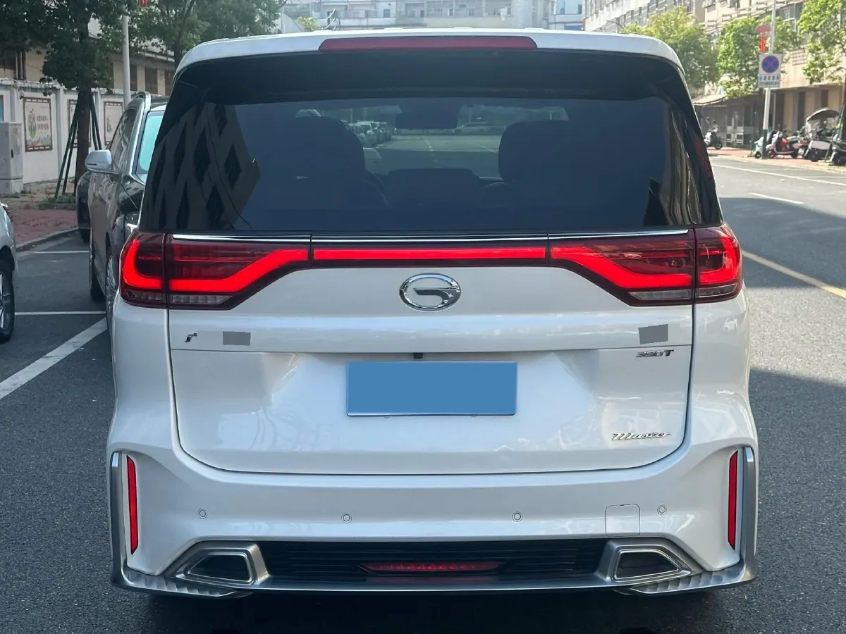 2021 GAC Trumpchi M8 2.0T 252HP L4 8AT,autocango,china used car exporter,china ev exporter,chinese used car exporter,chinese used ev exporter