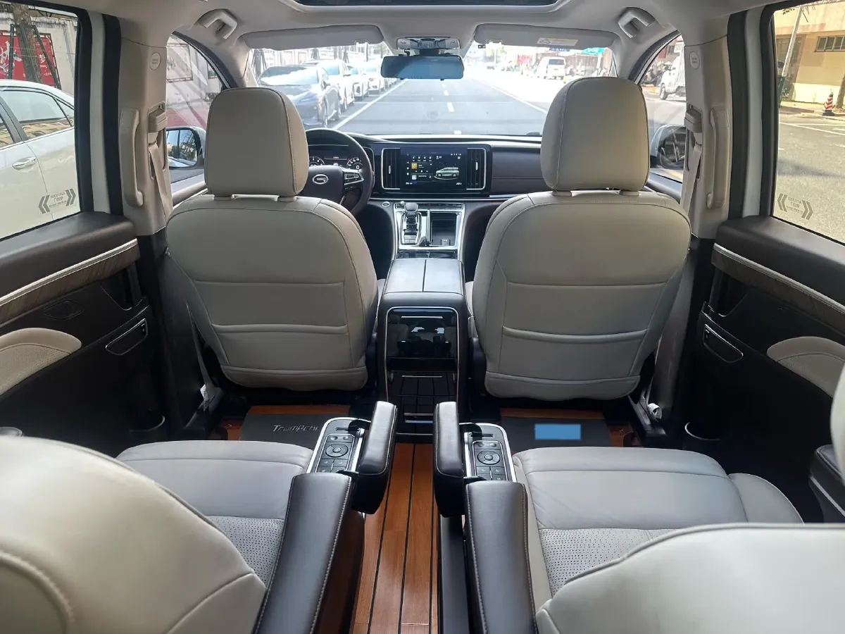 2021 GAC Trumpchi M8 2.0T 252HP L4 8AT,autocango,china used car exporter,china ev exporter,chinese used car exporter,chinese used ev exporter