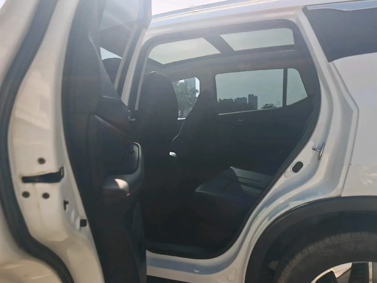 2021 GAC Trumpchi GS4 1.5T 169HP L4 6AT,autocango,china used car exporter,china ev exporter,chinese used car exporter,chinese used ev exporter