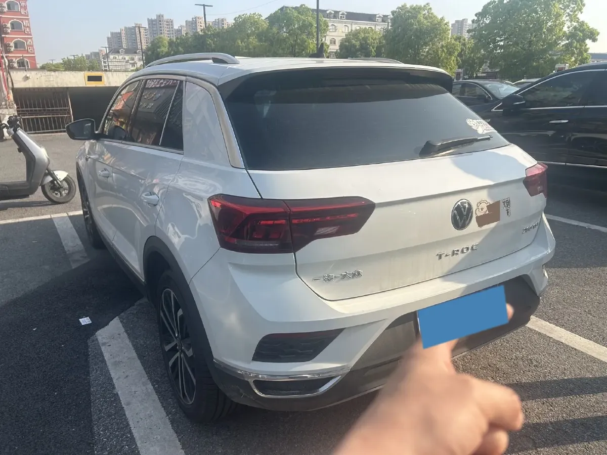 2021 Volkswagen T-Roc 1.4T 150HP L4 7DCT,autocango,china used car exporter,china ev exporter,chinese used car exporter,chinese used ev exporter