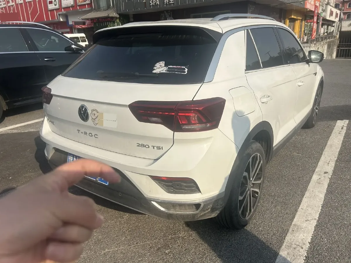 2021 Volkswagen T-Roc 1.4T 150HP L4 7DCT,autocango,china used car exporter,china ev exporter,chinese used car exporter,chinese used ev exporter