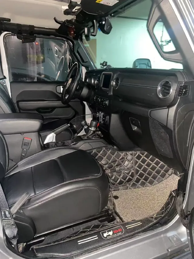 2018 Jeep Wrangler 2.0T 266HP L4 8AT,autocango,china used car exporter,china ev exporter,chinese used car exporter,chinese used ev exporter