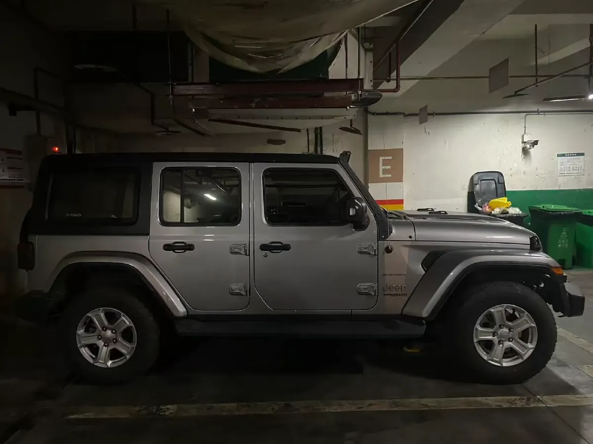 2018 Jeep Wrangler 2.0T 266HP L4 8AT,autocango,china used car exporter,china ev exporter,chinese used car exporter,chinese used ev exporter