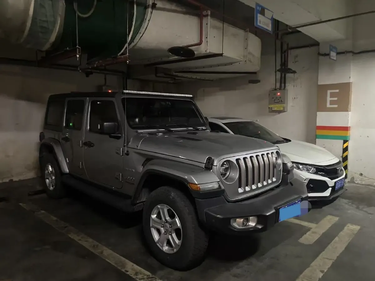 2018 Jeep Wrangler 2.0T 266HP L4 8AT,autocango,china used car exporter,china ev exporter,chinese used car exporter,chinese used ev exporter