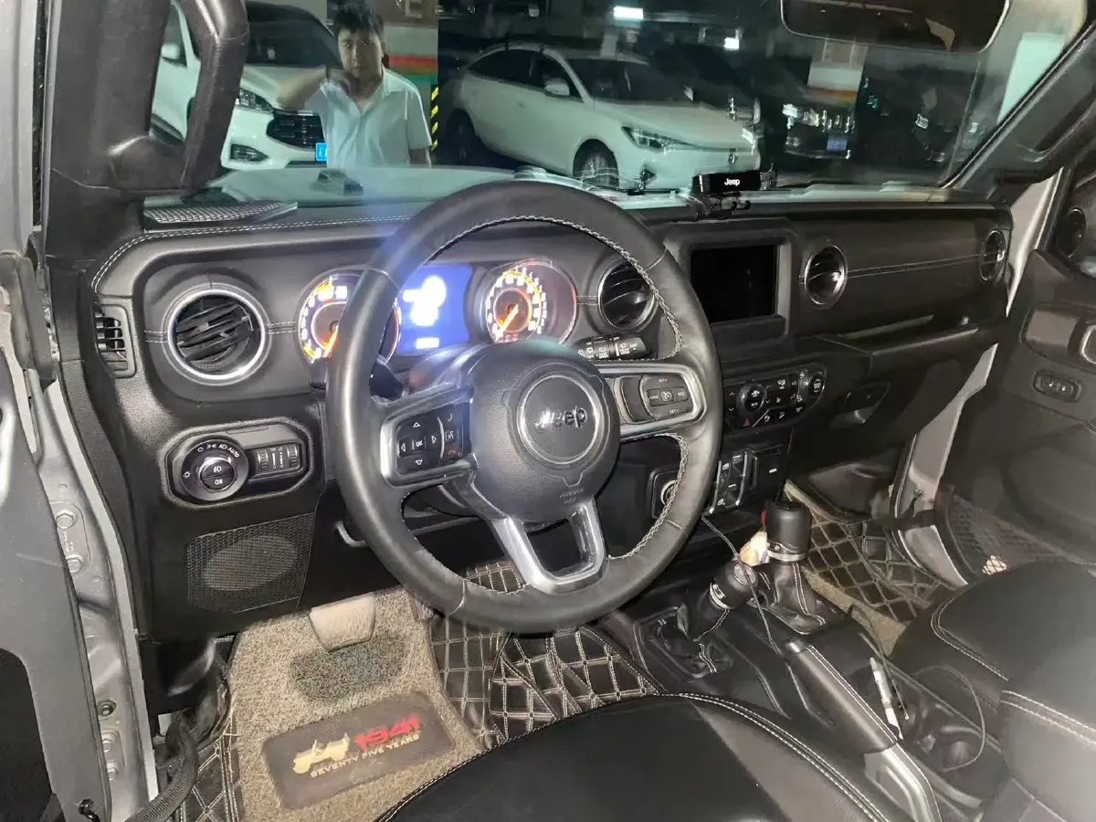 2018 Jeep Wrangler 2.0T 266HP L4 8AT,autocango,china used car exporter,china ev exporter,chinese used car exporter,chinese used ev exporter