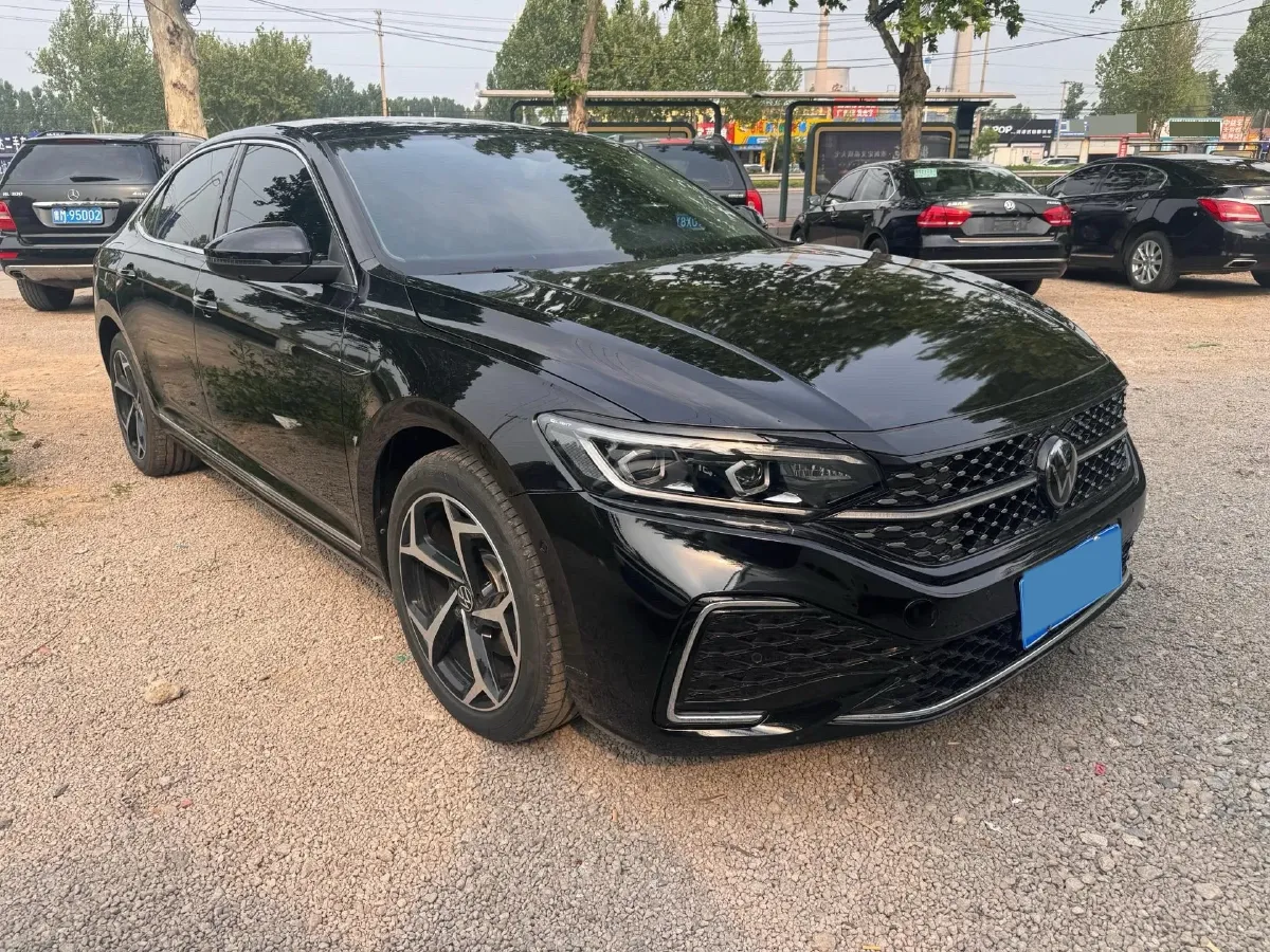 2026 Volkswagen Passat 2.0T 220HP L4 7DCT,autocango,china used car exporter,china ev exporter,chinese used car exporter,chinese used ev exporter