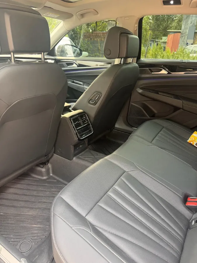 2026 Volkswagen Passat 2.0T 220HP L4 7DCT,autocango,china used car exporter,china ev exporter,chinese used car exporter,chinese used ev exporter