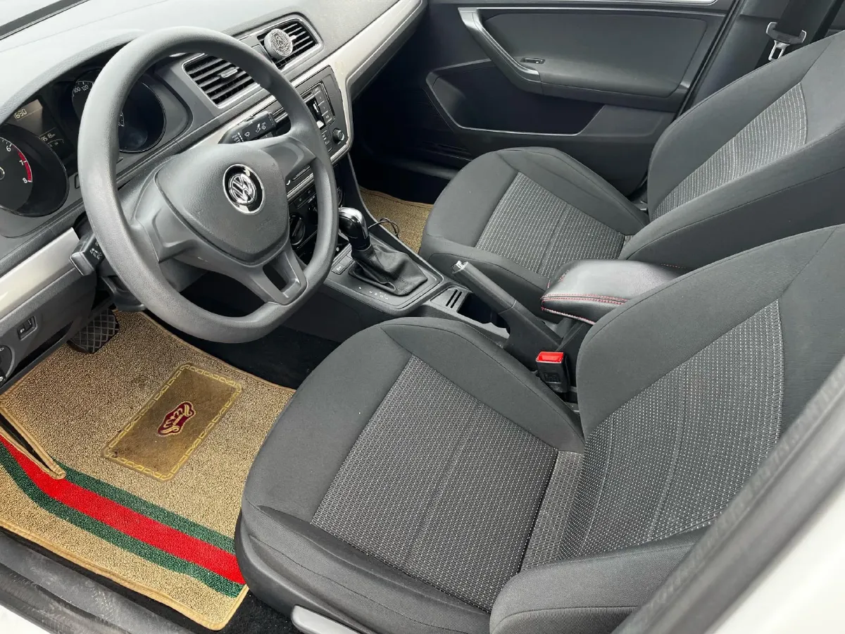 2017 Volkswagen Lavida 1.6L 110HP L4 6AT,autocango,china used car exporter,china ev exporter,chinese used car exporter,chinese used ev exporter