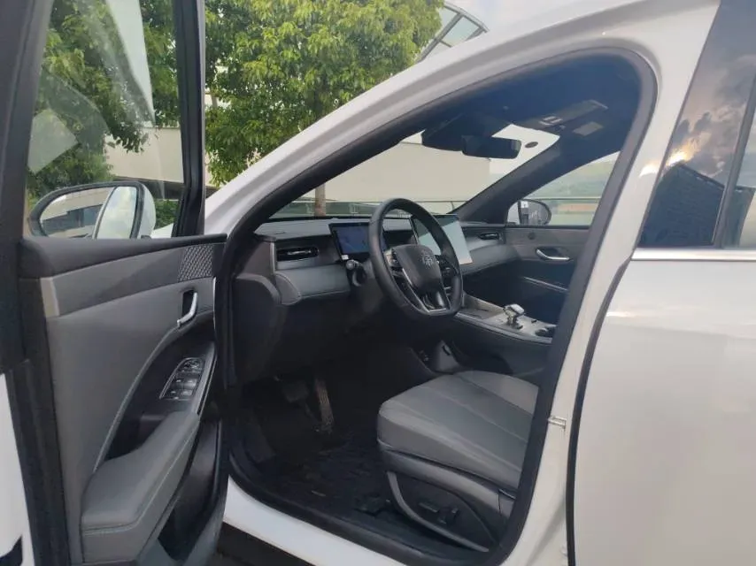 2025 BYD Qin Plus 1.5L 101HP L4 E-CVT PHEV 15.8KWH,autocango,china used car exporter,china ev exporter,chinese used car exporter,chinese used ev exporter