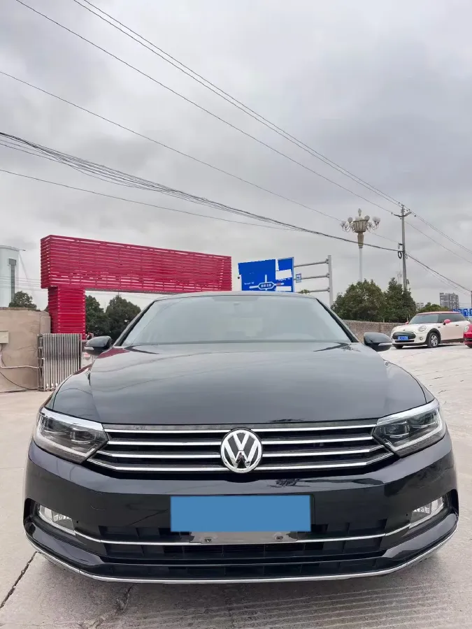 2018 Volkswagen Magotan 1.8T 180HP L4 7DCT,autocango,china used car exporter,china ev exporter,chinese used car exporter,chinese used ev exporter