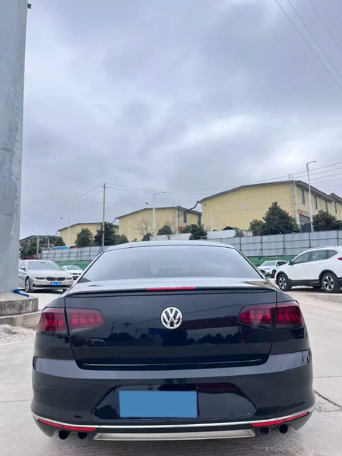 2018 Volkswagen Magotan 1.8T 180HP L4 7DCT,autocango,china used car exporter,china ev exporter,chinese used car exporter,chinese used ev exporter