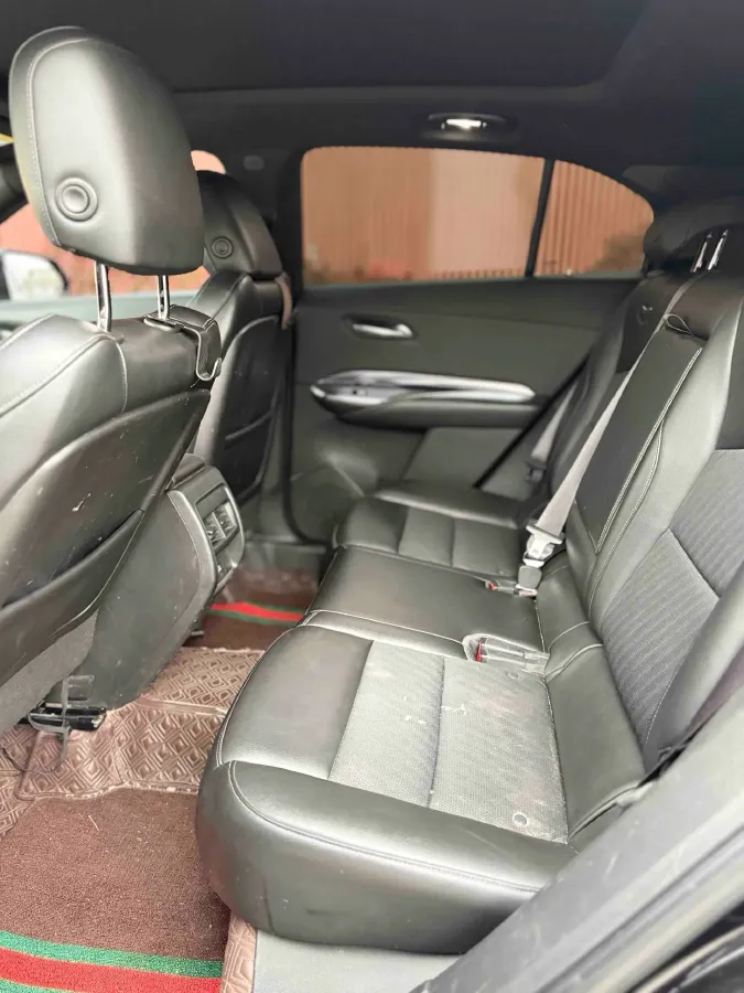 2021 Cadillac XT4 2.0T 237HP L4 9AT,autocango,china used car exporter,china ev exporter,chinese used car exporter,chinese used ev exporter