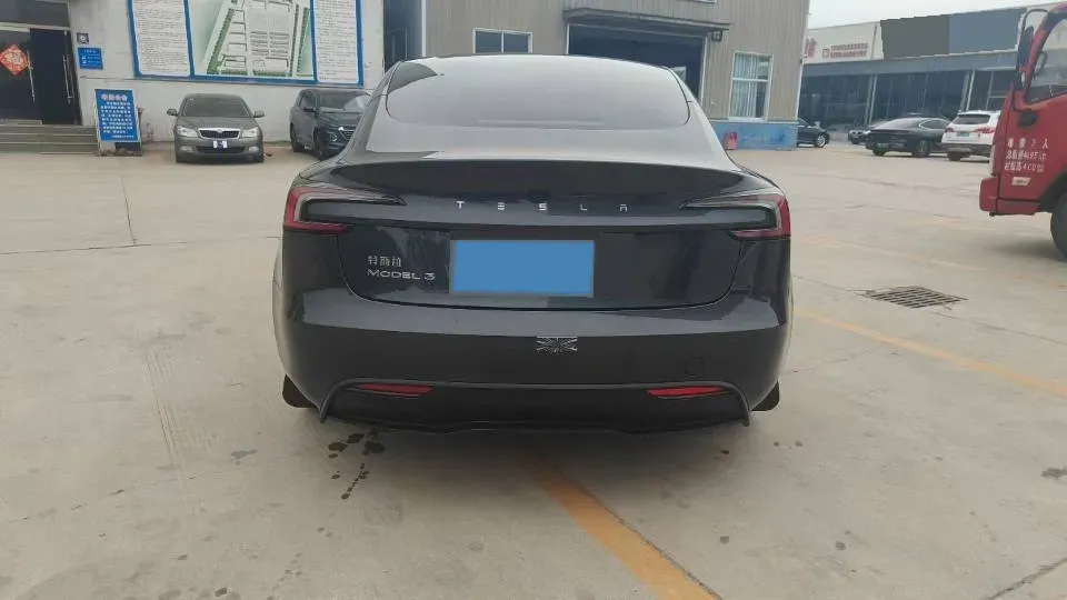2025 Tesla Model 3 BEV 62.5KWH,autocango,china used car exporter,china ev exporter,chinese used car exporter,chinese used ev exporter