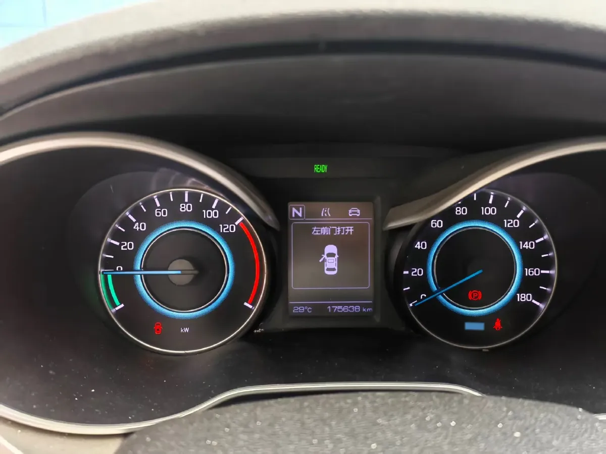 2022 ChangAn Eado BEV 47.78KWH,autocango,china used car exporter,china ev exporter,chinese used car exporter,chinese used ev exporter