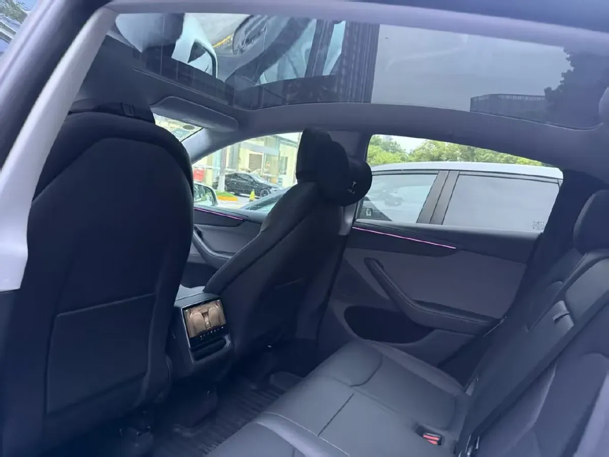 2024 Iveco OuSheng BEV 77.28KWH,autocango,china used car exporter,china ev exporter,chinese used car exporter,chinese used ev exporter