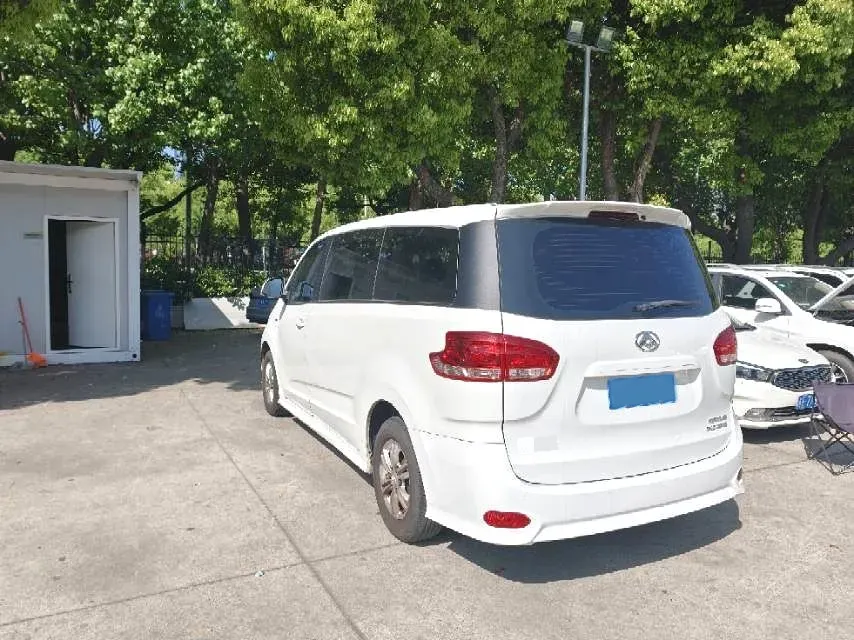 2020 MAXUS XinTu V90 2.0T 148HP L4 6MT,autocango,china used car exporter,china ev exporter,chinese used car exporter,chinese used ev exporter
