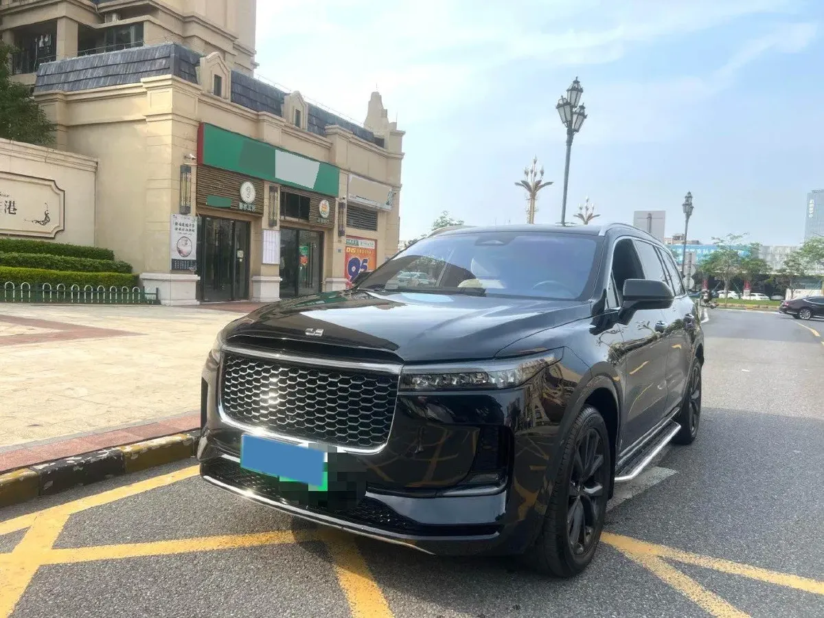 2021 Li ONE Range Extended 131HP REEV 40.5KWH,autocango,china used car exporter,china ev exporter,chinese used car exporter,chinese used ev exporter