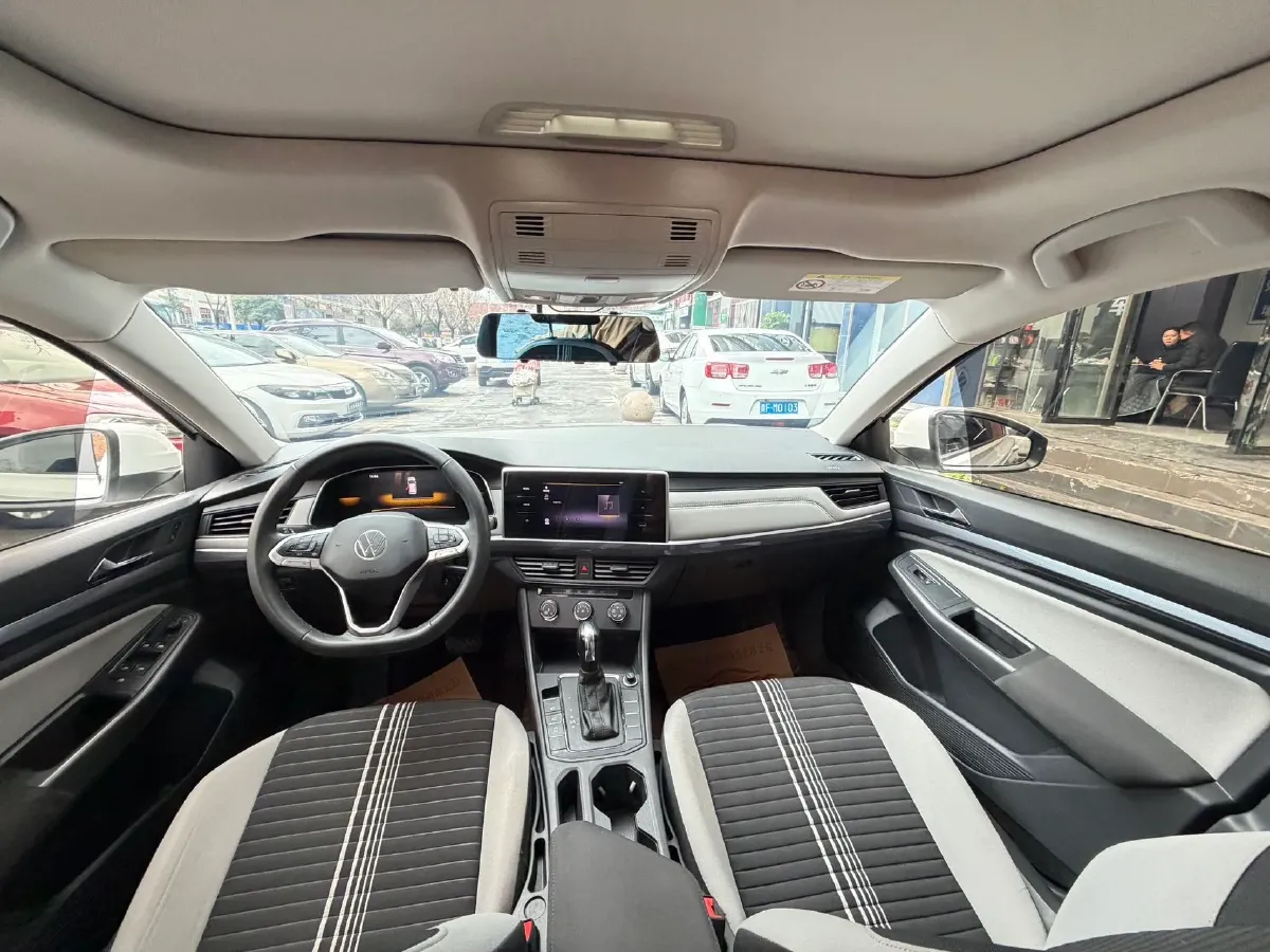 2023 Volkswagen Bora 1.5L 113HP L4 6AT,autocango,china used car exporter,china ev exporter,chinese used car exporter,chinese used ev exporter