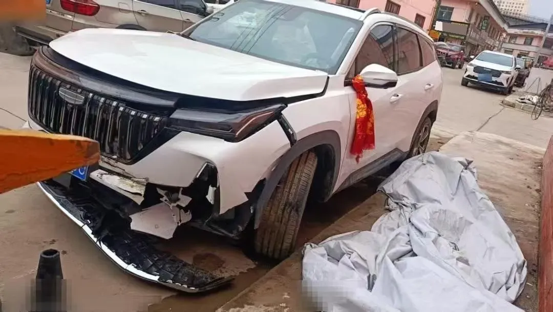 2025 Geely StarRay 1.5T 181HP L4 7DCT,autocango,china used car exporter,china ev exporter,chinese used car exporter,chinese used ev exporter