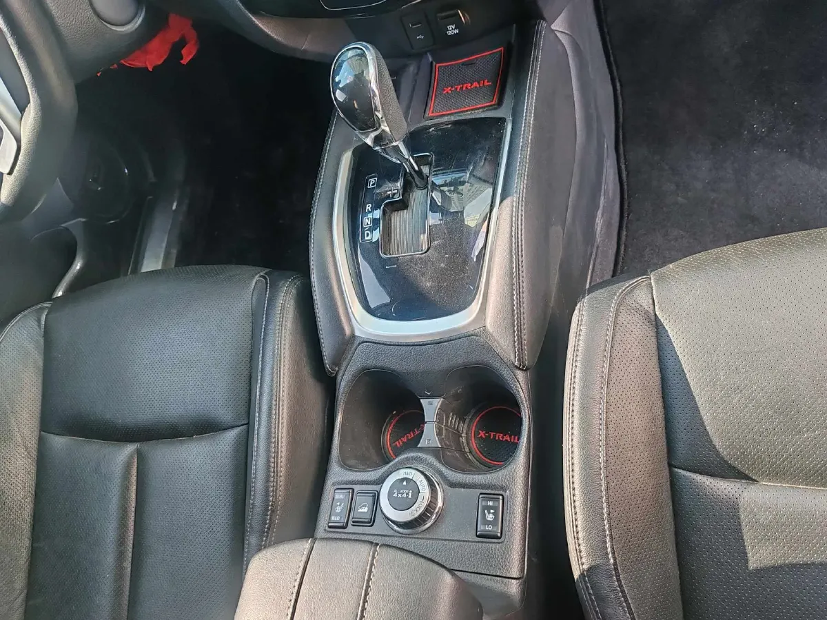 2021 Nissan X-Trail 2.5L 181HP L4 CVT,autocango,china used car exporter,china ev exporter,chinese used car exporter,chinese used ev exporter