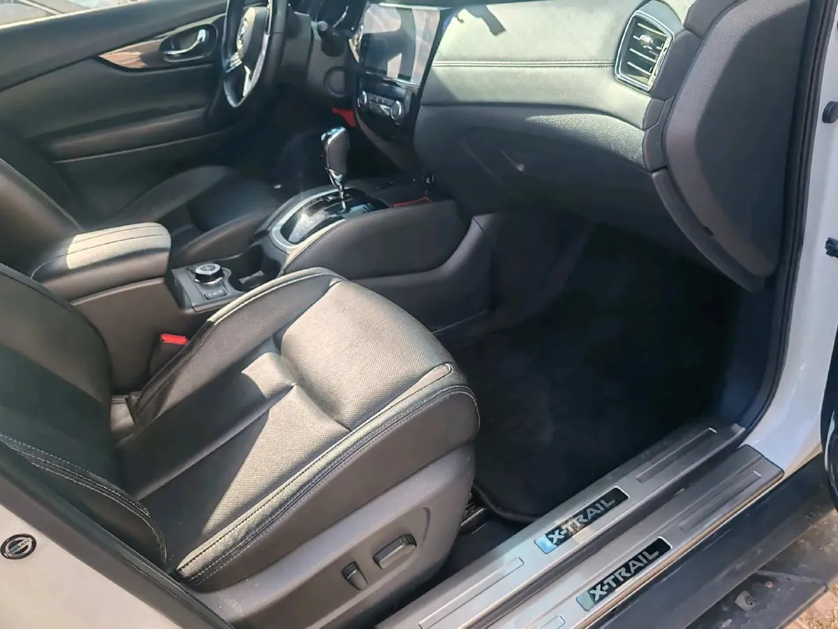 2021 Nissan X-Trail 2.5L 181HP L4 CVT,autocango,china used car exporter,china ev exporter,chinese used car exporter,chinese used ev exporter