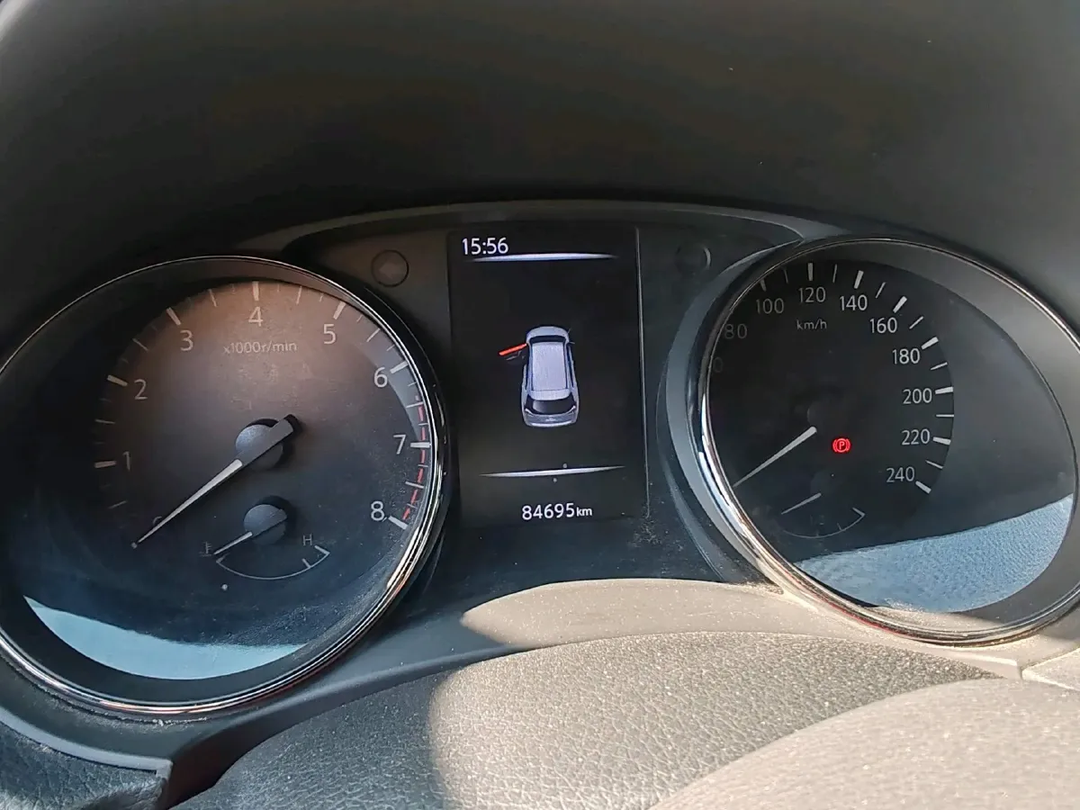 2021 Nissan X-Trail 2.5L 181HP L4 CVT,autocango,china used car exporter,china ev exporter,chinese used car exporter,chinese used ev exporter