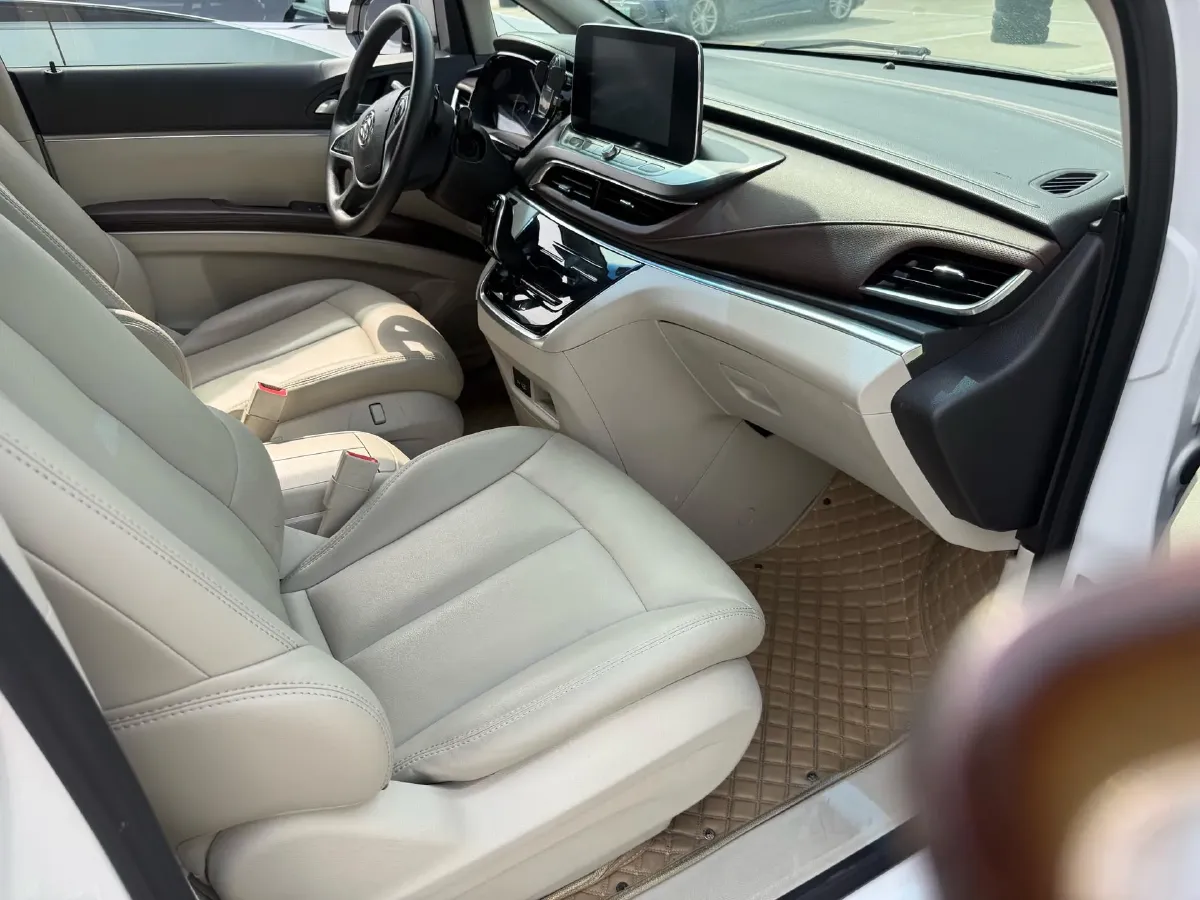 2023 Buick GL8 2.0T 237HP L4 9AT,autocango,china used car exporter,china ev exporter,chinese used car exporter,chinese used ev exporter