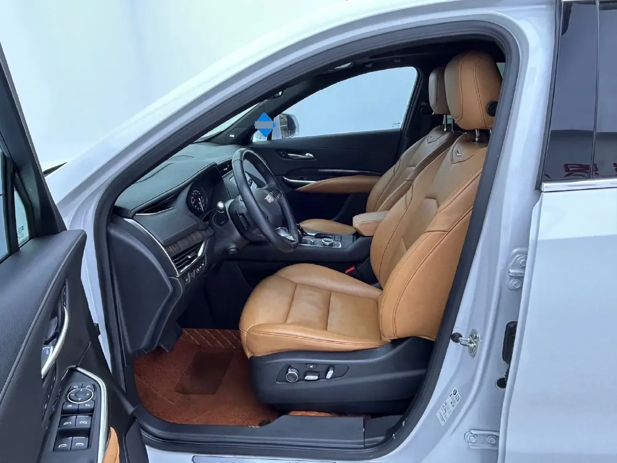 2020 Cadillac XT4 2.0T 241HP L4 9AT,autocango,china used car exporter,china ev exporter,chinese used car exporter,chinese used ev exporter