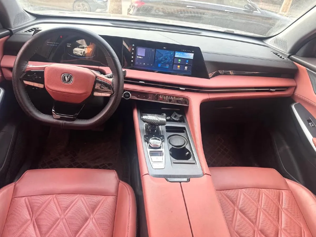 2023 ChangAn CS75 Plus 1.5T 188HP L4 8AT,autocango,china used car exporter,china ev exporter,chinese used car exporter,chinese used ev exporter