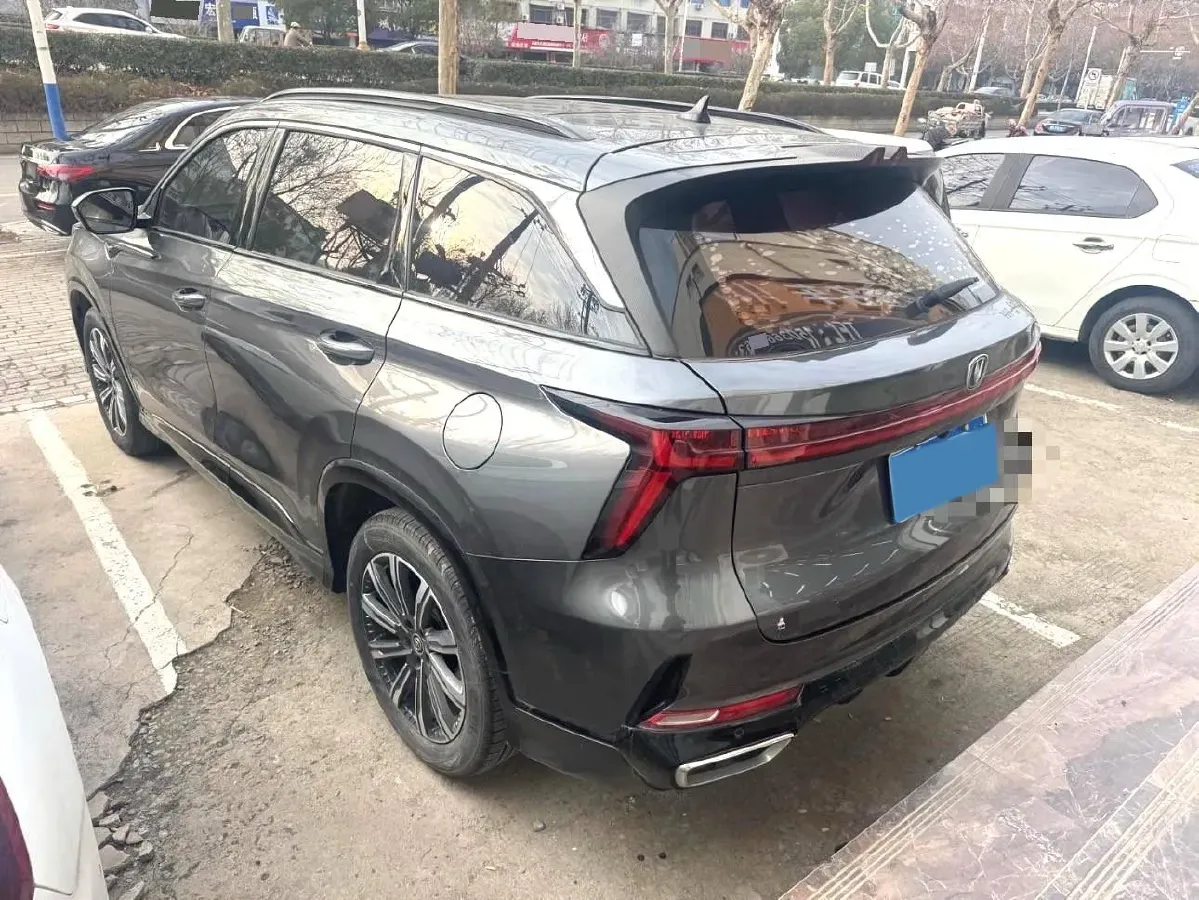 2023 ChangAn CS75 Plus 1.5T 188HP L4 8AT,autocango,china used car exporter,china ev exporter,chinese used car exporter,chinese used ev exporter