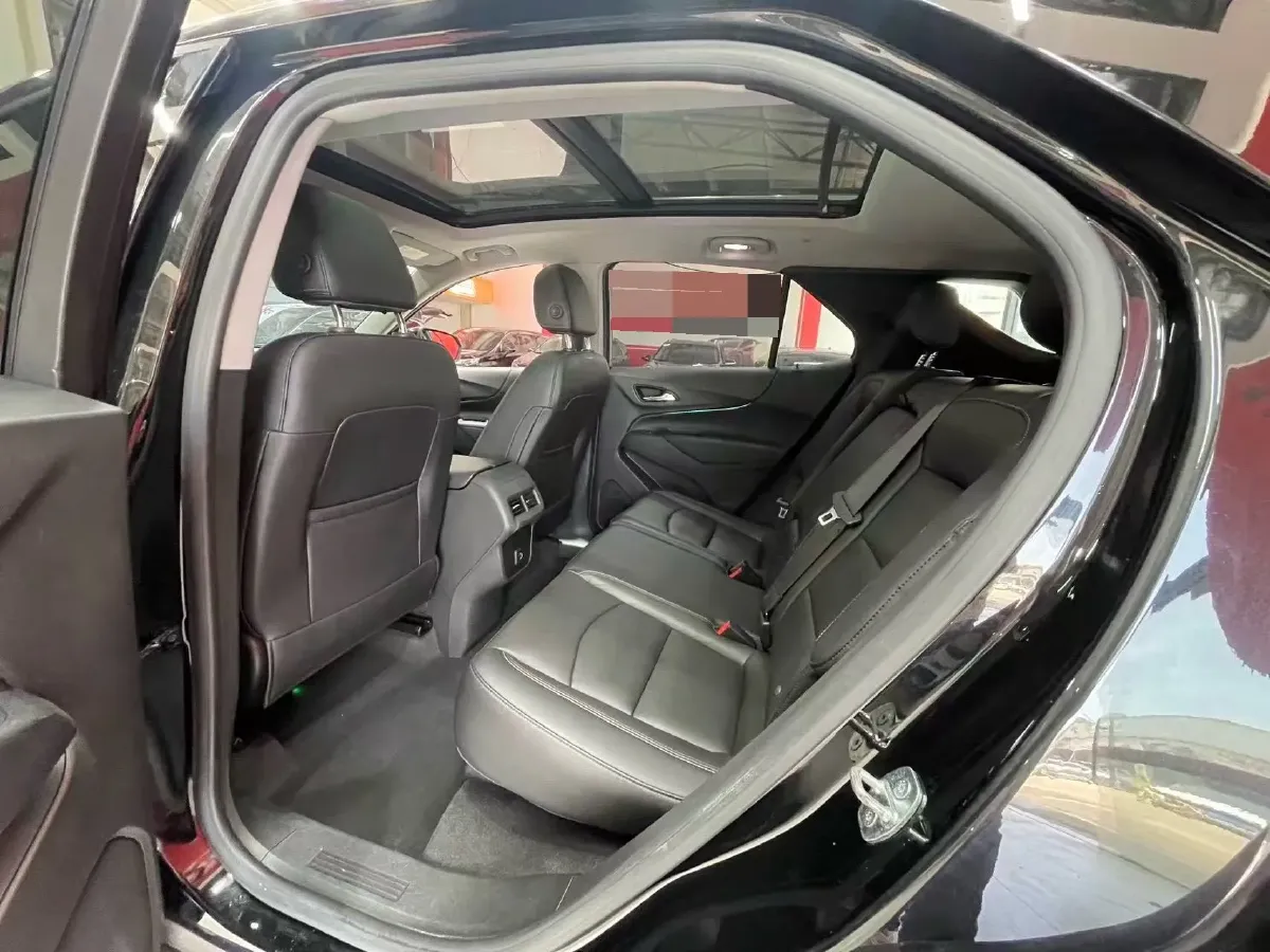 2018 Chevrolet Equinox 2.0T 260HP L4 9AT,autocango,china used car exporter,china ev exporter,chinese used car exporter,chinese used ev exporter