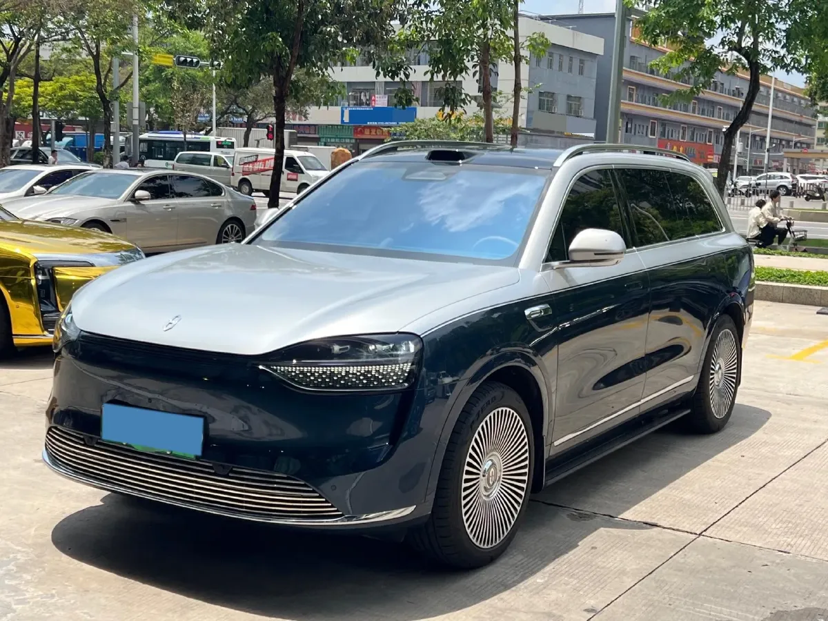2025 AITO AITO M9 REEV 160HP REEV 52KWH,autocango,china used car exporter,china ev exporter,chinese used car exporter,chinese used ev exporter