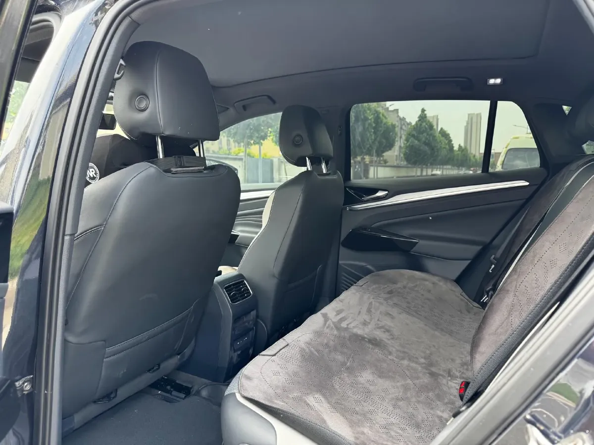 2024 Volkswagen ID.4 Crozz BEV 55.7KWH,autocango,china used car exporter,china ev exporter,chinese used car exporter,chinese used ev exporter