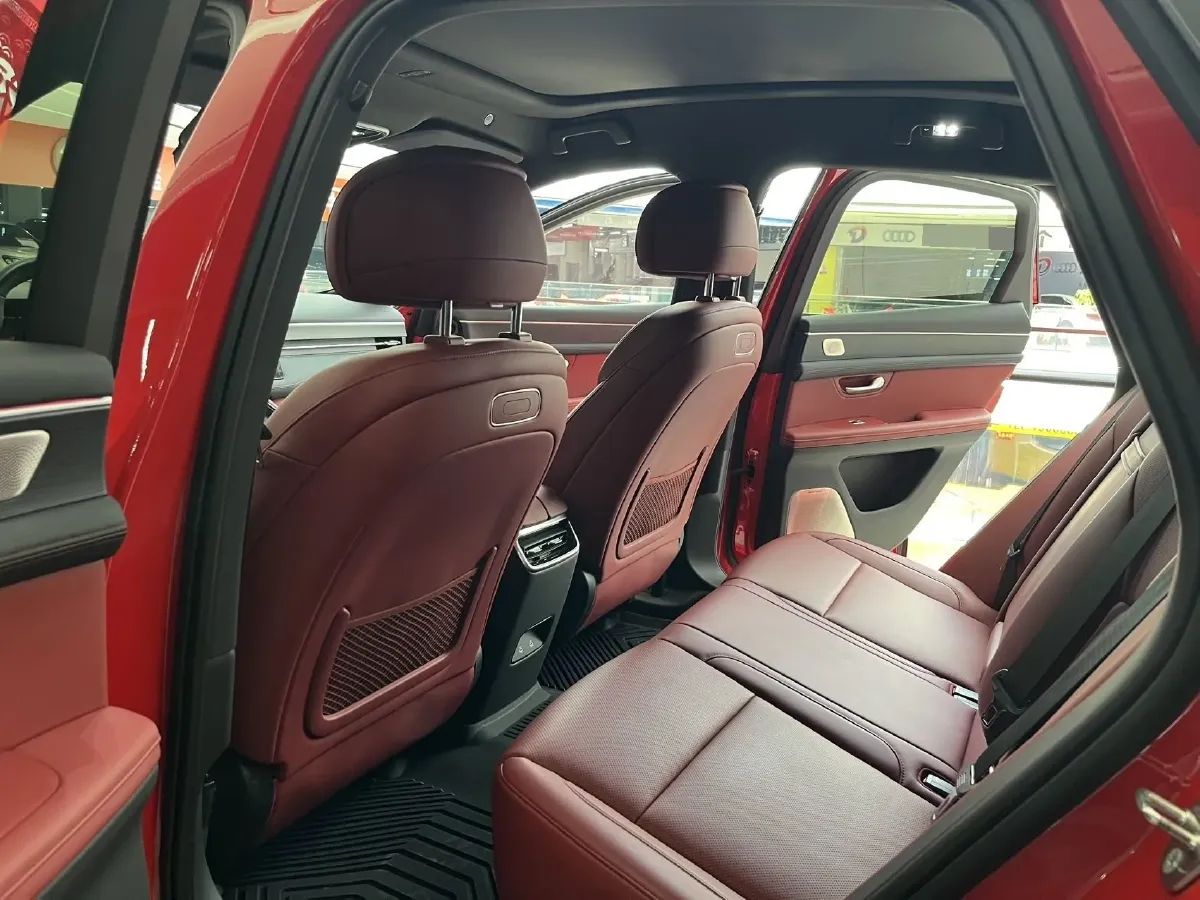 2025 AITO AITO M5 1.5T 152HP L4 REEV 42KWH,autocango,china used car exporter,china ev exporter,chinese used car exporter,chinese used ev exporter