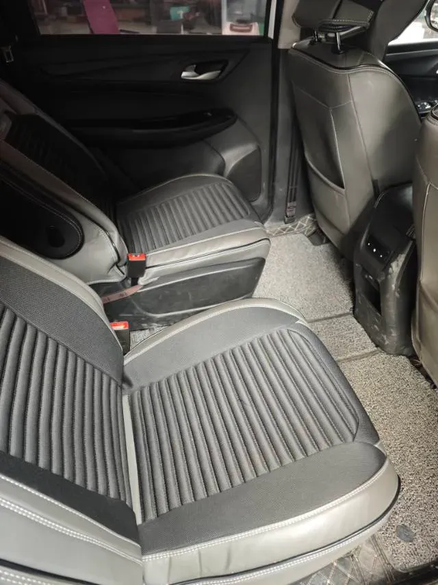 2019 BaoJun 730 1.5L 105HP L4 6MT,autocango,china used car exporter,china ev exporter,chinese used car exporter,chinese used ev exporter