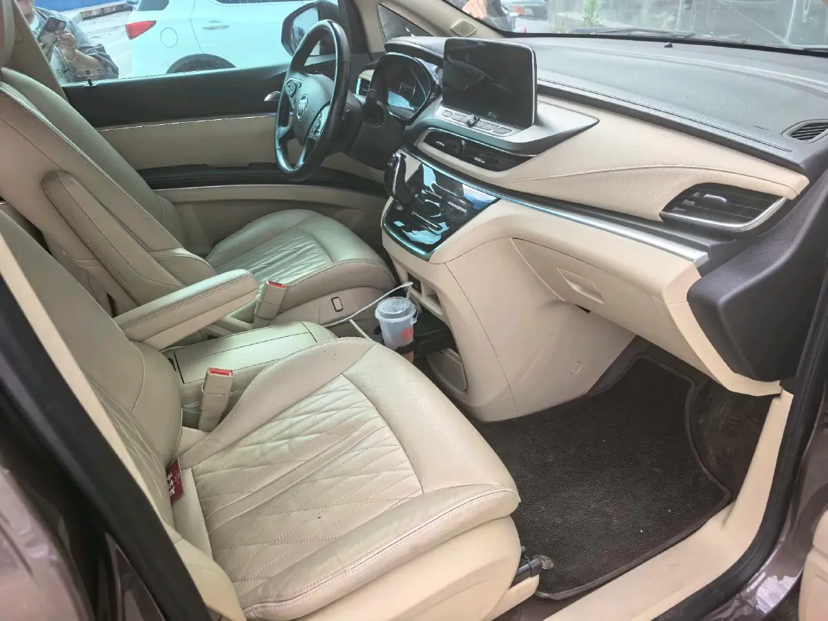 2023 Buick GL8 2.0T 237HP L4 9AT,autocango,china used car exporter,china ev exporter,chinese used car exporter,chinese used ev exporter