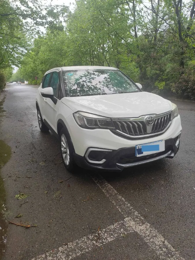 2017 Brilliance Auto V3 1.5L 112HP L4 5MT,autocango,china used car exporter,china ev exporter,chinese used car exporter,chinese used ev exporter