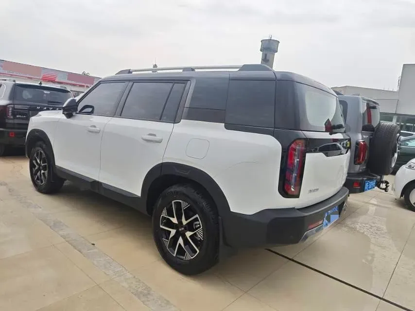 2024 Beijing BJ30 1.5T 188HP L4 7DCT,autocango,china used car exporter,china ev exporter,chinese used car exporter,chinese used ev exporter