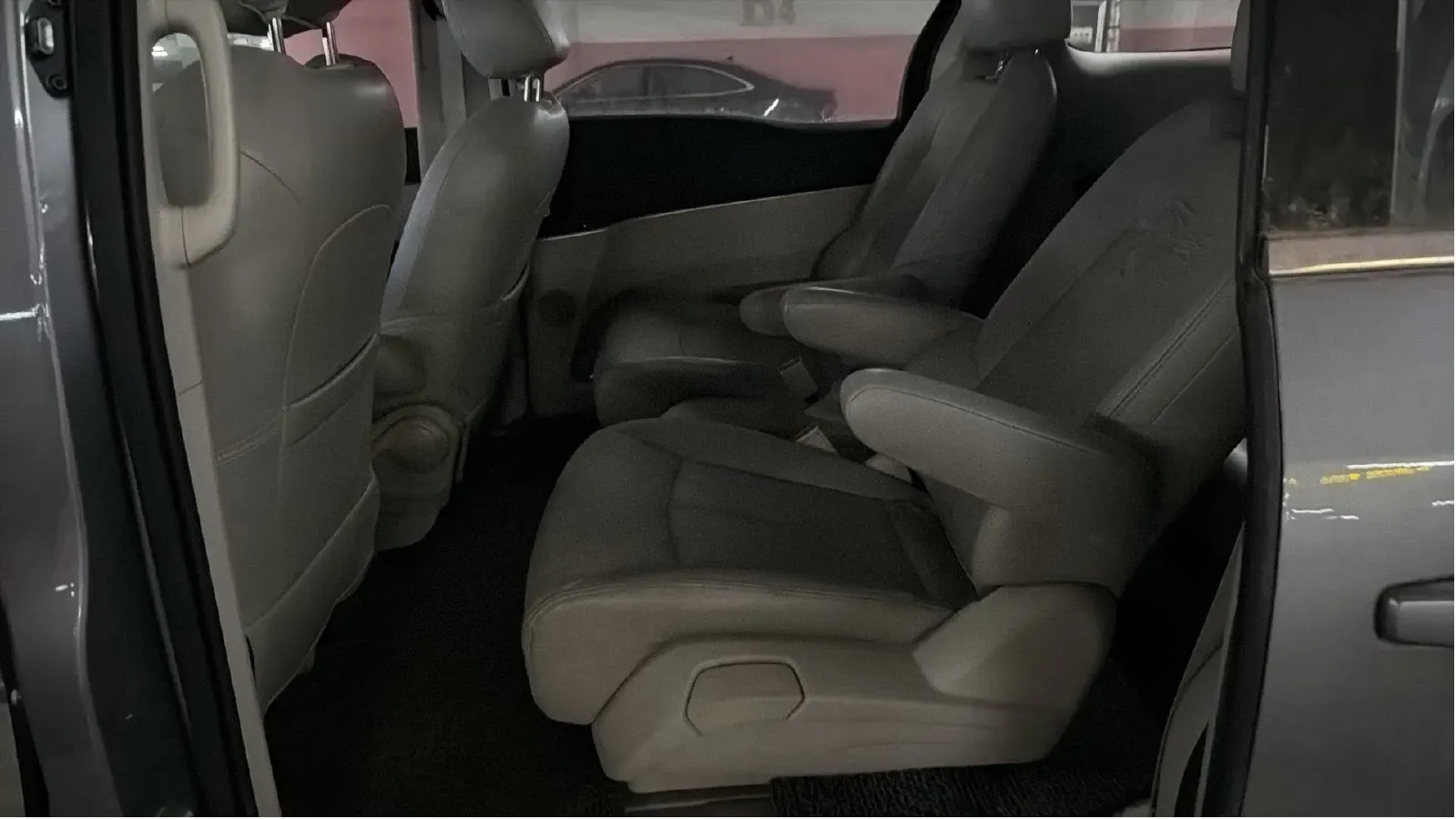 2021 Buick GL8 2.0T 237HP L4 9AT,autocango,china used car exporter,china ev exporter,chinese used car exporter,chinese used ev exporter