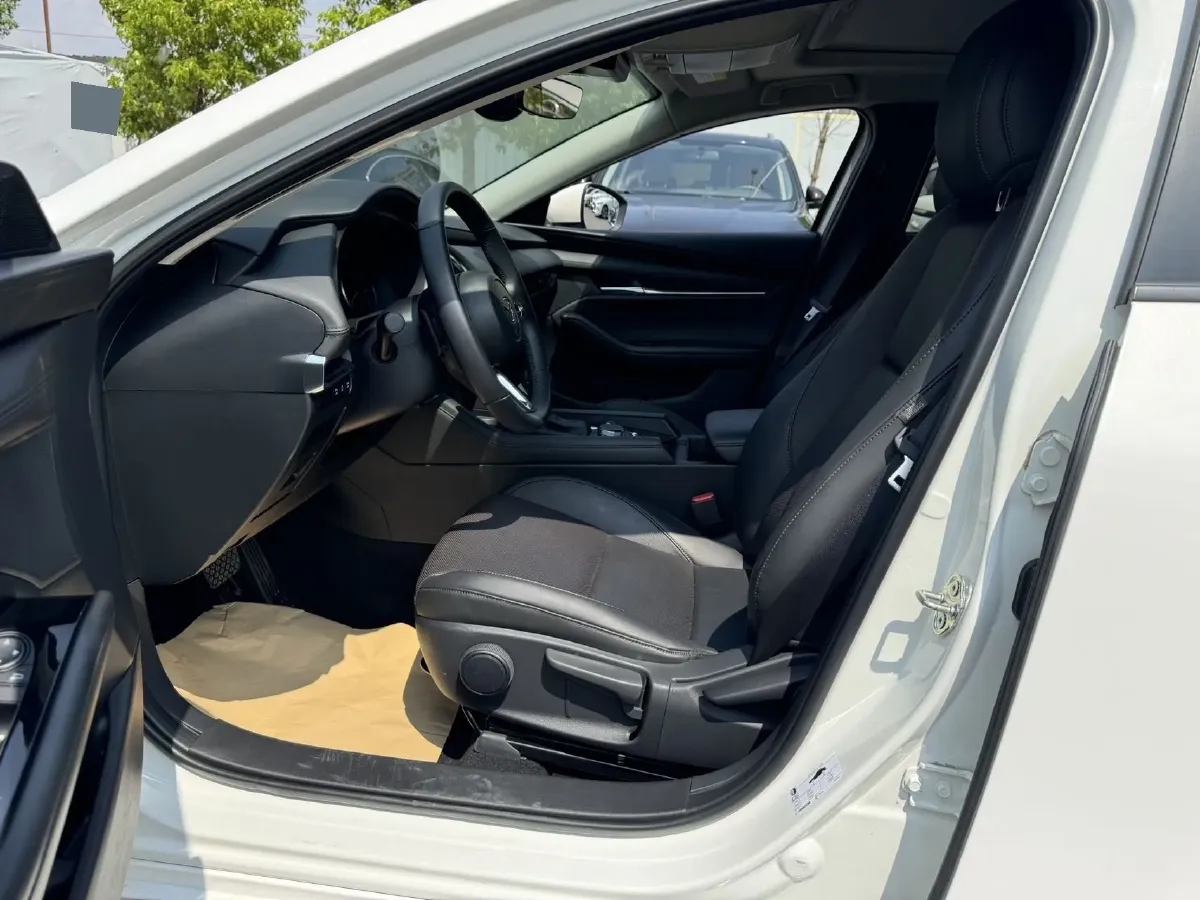 2023 Mazda 3 Axela 2.0L 158HP L4 6AT,autocango,china used car exporter,china ev exporter,chinese used car exporter,chinese used ev exporter